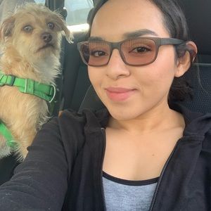 Meet your Posher, Stephanie